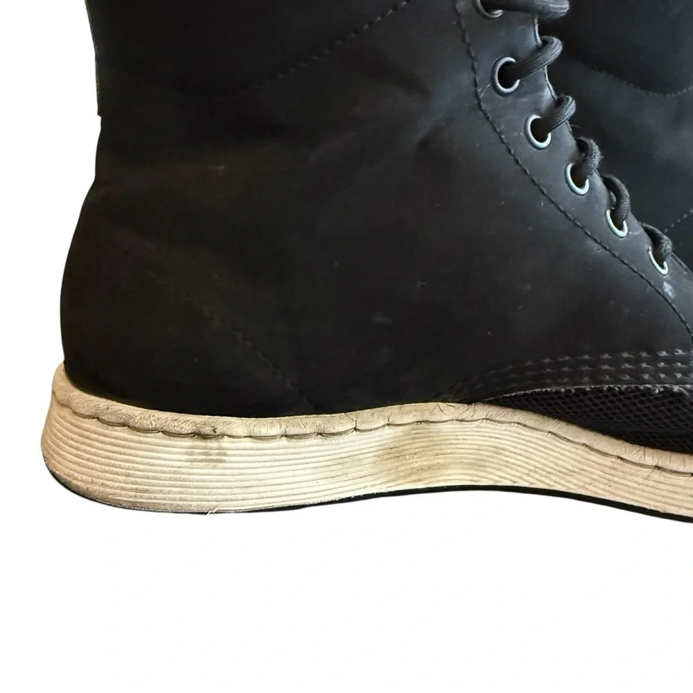Dr. Martens preloved used